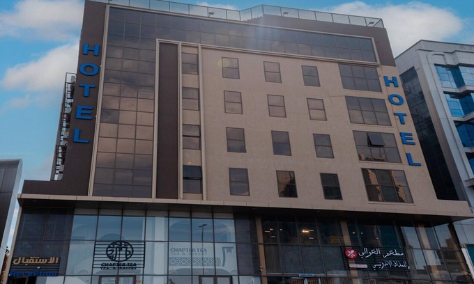 Jeddah House | Stylish & Central King Stay | Palette Luxury MAS