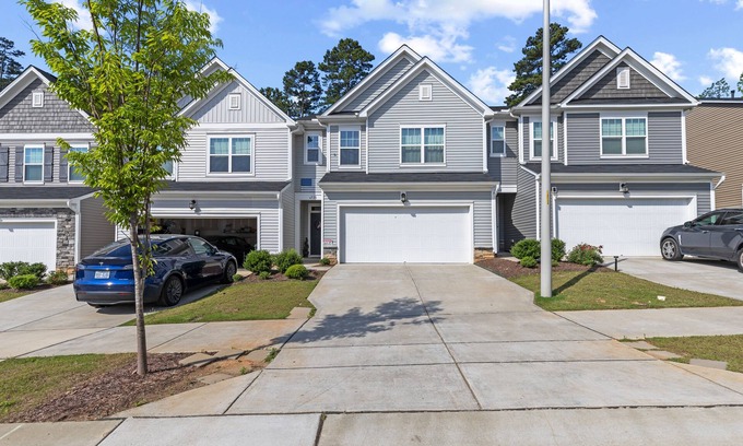 Northeast Raleigh House | Stylish & Central Townhome in the Heart of Raleigh