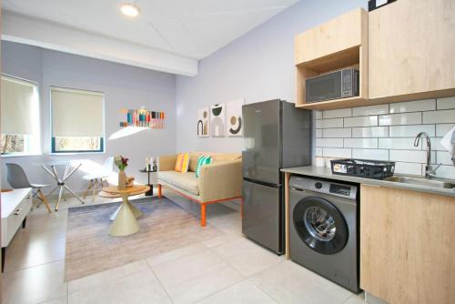 Greater Johannesburg Metropolitan Area Apartment | Stylish Circa 2222 in Illovo