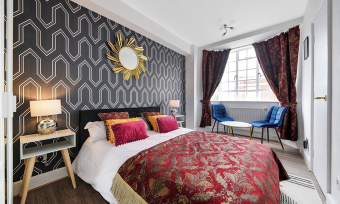 Brompton & Hans Town Apartment | Stylish & Comfy Chelsea Haven ~ Walk to Tube & Bus