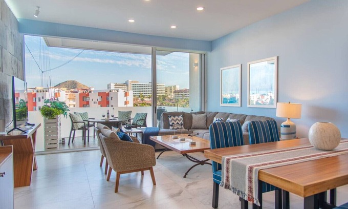 El Medano Ejidal Condo | Stylish Condo Near Beach | Pool & Jacuzzi Access