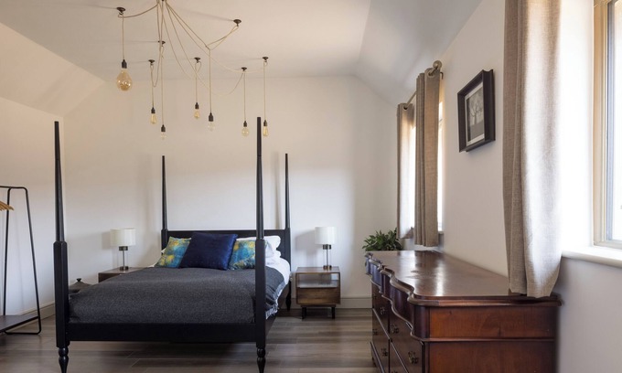 Croydon Cottage | Stylish cottages, countryside location, scandi hot tub, 20 mins to Cambridge