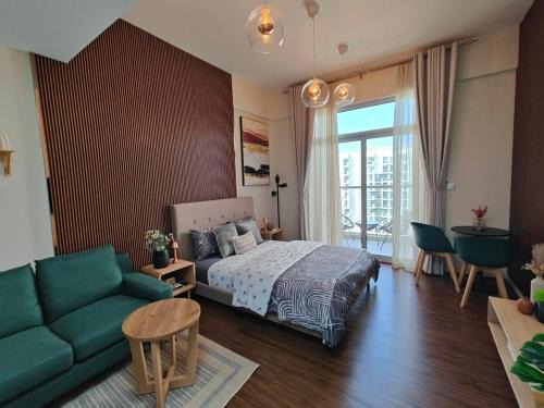 Discovery Gardens Apartment | Stylish Cozy Studio with Netflix - Close to Metro