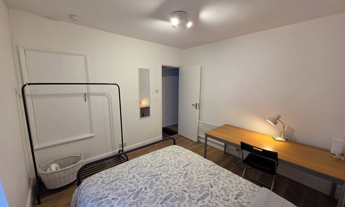 Forest Gate Apartment | Stylish East London Stay | 2-Bed in Forest Gate