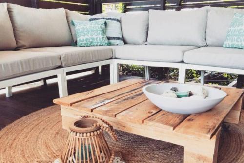 Mudjimba House | Stylish Family Beach House - 200m to the Beach