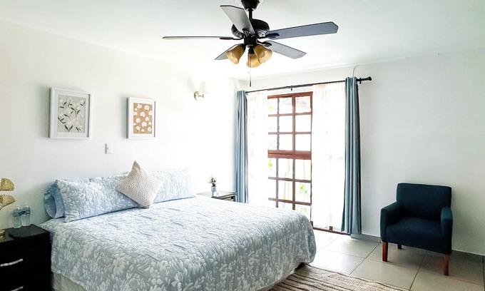 Reforma House | Stylish family boutique house, 10 minutes from downtown Oaxaca.