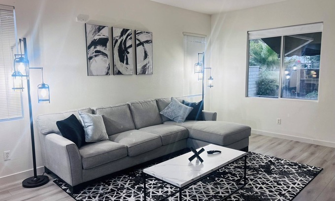 Oxnard House | Stylish & Fully Renovated Home – Perfect for Relaxation & Adventure!