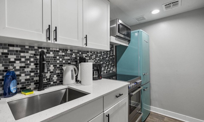 New Papago Parkway Apartment | Stylish Getaway Studio in Scottsdale