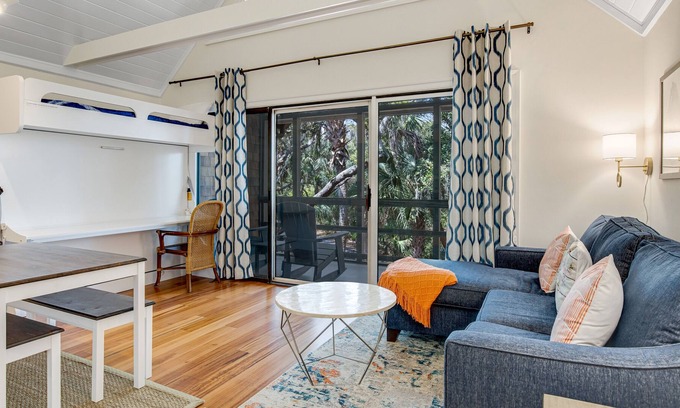 Kiawah Island Condo | Stylish Getaway with Lagoon Views, Free WiFi, & Easy Beach Access - Near Golf