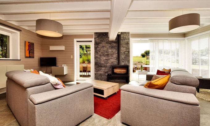 Houffalize House | Stylish Holiday Home in Houffalize with Sauna, Patio, Garden