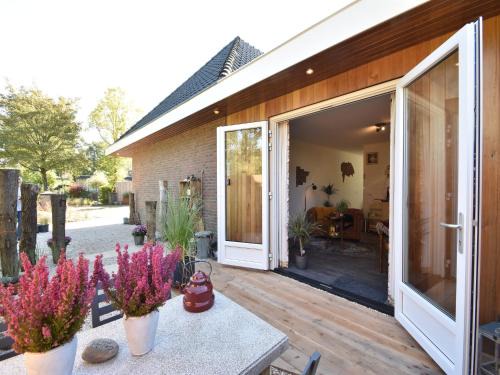 Kamperland House | Stylish Holiday Home Near Sea
