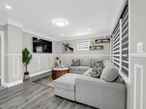 Windsor Apartment | stylish house in south windsor-2 bedrooms