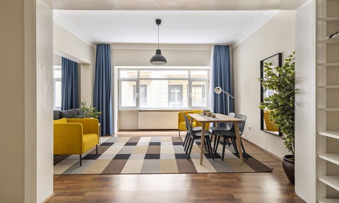 Asmali Mescit Apartment | Stylish Loft in Vibrant Beyoglu