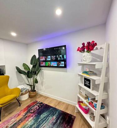Regina Apartment | Stylish & Modern 2 Bedroom Suite