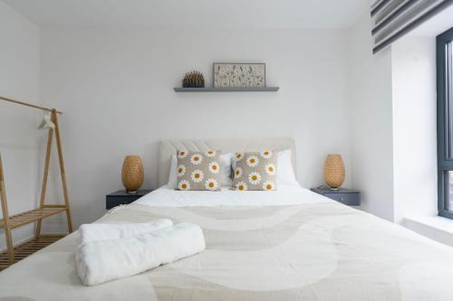 Whitechapel Apartment | Stylish Modern Apartment by Aldgate East Station 4