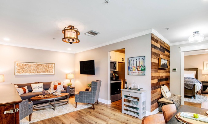 North Capitol House | Stylish Modern Condo with Free WiFi, Central AC & Shared Pool - Prime Locale!