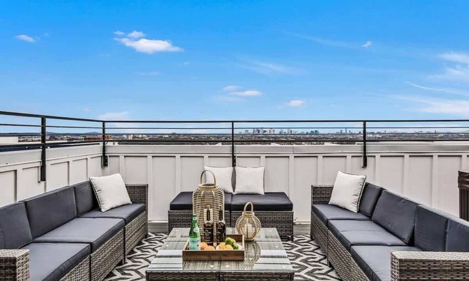 Nashville House | Stylish Nashville Home - Rooftop Deck and Hot Tub