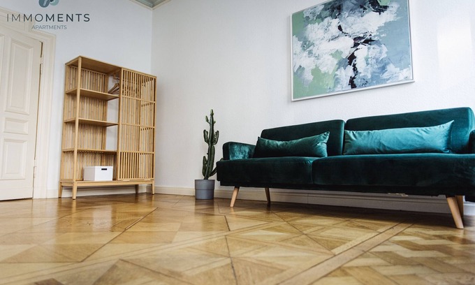 Magdeburg Apartment | Stylish old building apartment with parking space&Netflix WE 02
