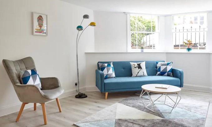 Cotham Apartment | Stylish one-bedroom apartment close to city centre