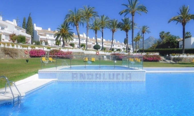 Marbella Condo | Stylish penthouse, pool view, top location-short stroll to beach, Puerto Banus!