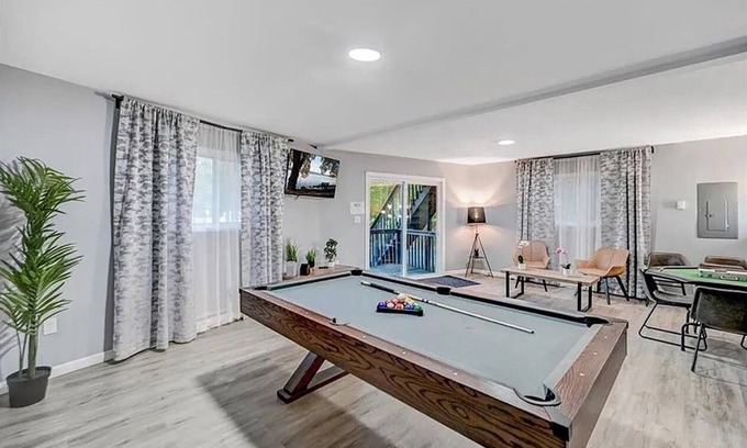 Tobyhanna House | Stylish Poconos Retreat w/Hot Tub, Firepit, Pool Table, Games, & Country Club