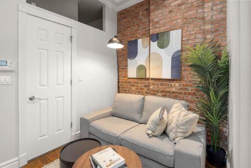 Chelsea Apartment | Stylish Retreat in Prime West Village Spot