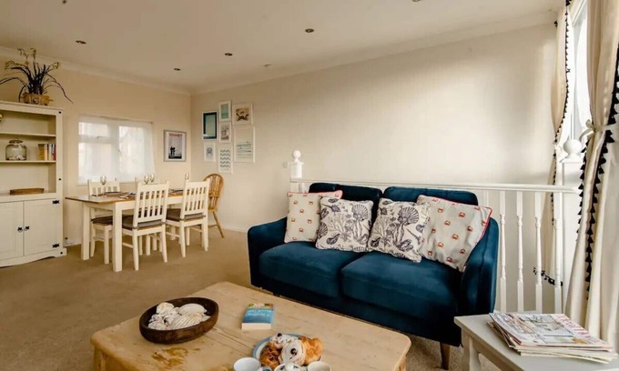 Birchington House | Stylish seaside house, 2 min walk from beach | Pass the Keys