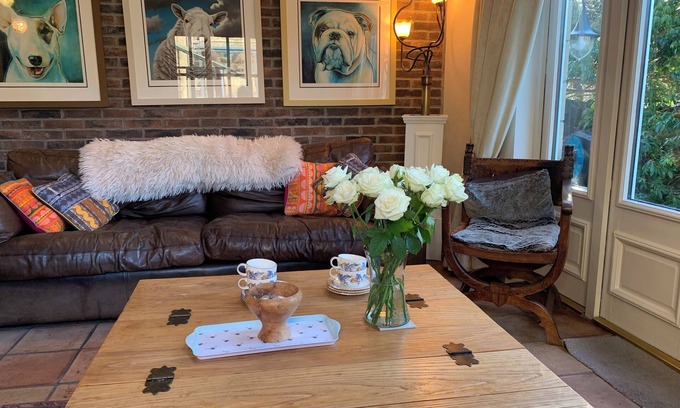 Dalavich House | Stylish self catering up to four people in Kings Park central Stirling