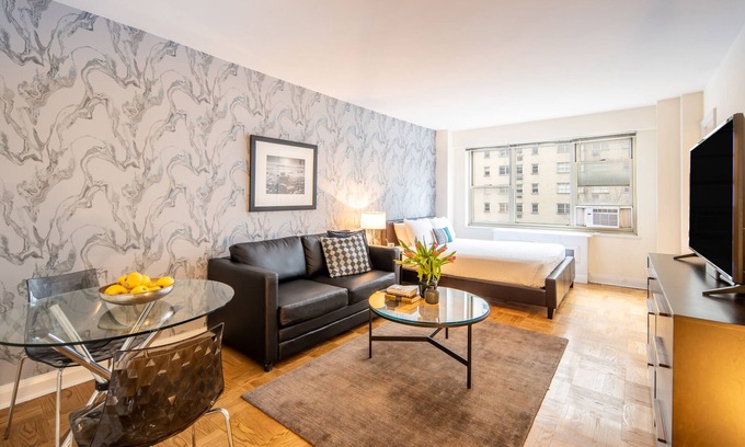 Midtown Apartment | Stylish Studio in Midtown East/Murray Hill