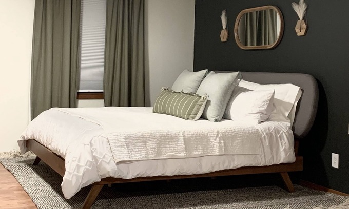 Redmond Apartment | Stylish Studio