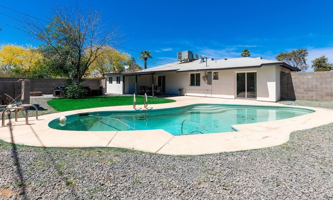 Tempe House | Stylish Tempe remodeled home with pool