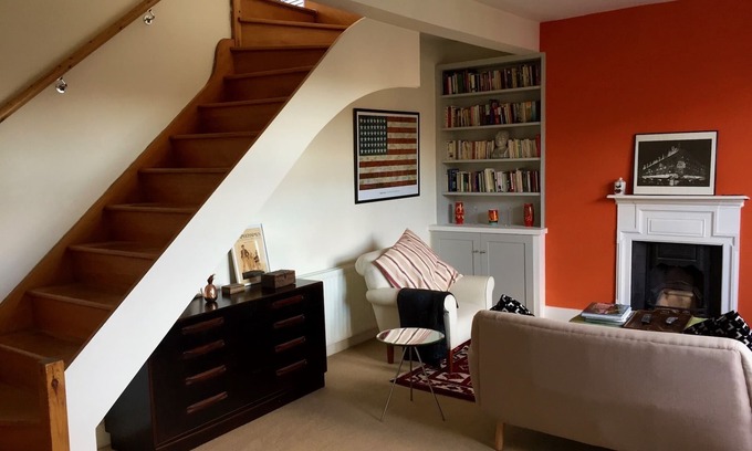 West Hampstead Apartment | Stylish top floor 1 bed flat in West Hampstead