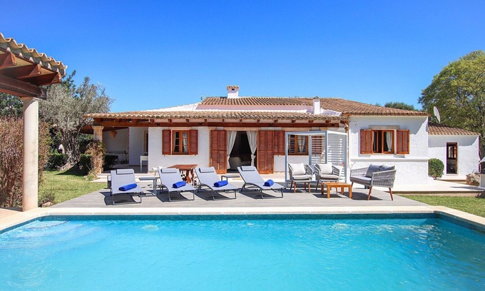 Pollensa Villa | Stylish Two-Bedroom Anere Villa