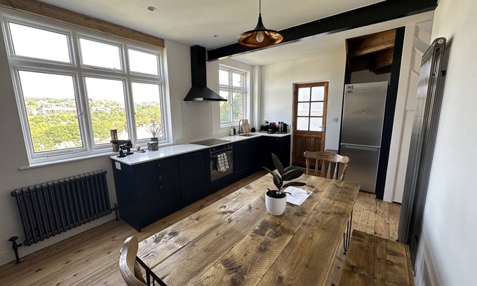 Hastings House | Stylish Unique 3 Bedroom House Hastings