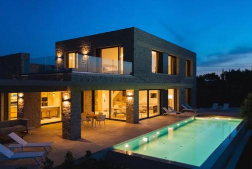 Keri Village Villa | Stylish Villa near Beach & Nightlife Laganas