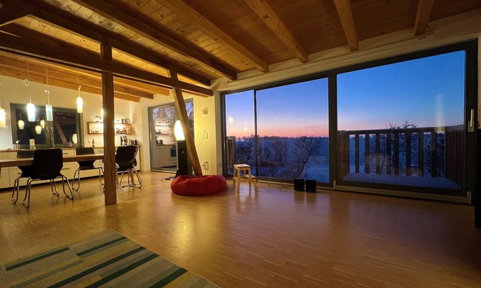 Hohendorf House | Stylishly furnished barn loft in Groß Mohrdorf.