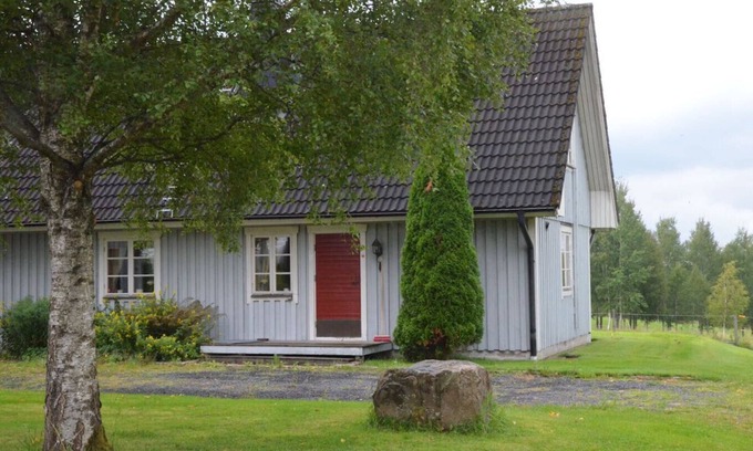 Mansarp House | Stylishly furnished holiday home in the countryside