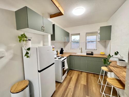 South Hedland Apartment | Stylishly Renovated Abode