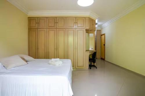 Liberdade House | Suíte privativa 5 minutos metrô com Piscina e churrasqueira