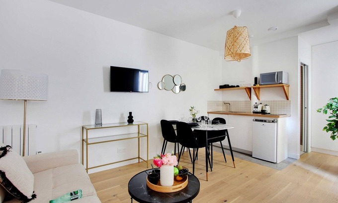 Quartier des Grandes-Carrieres Apartment | Suberb apartment - 1BR/4P - Sacré Coeur