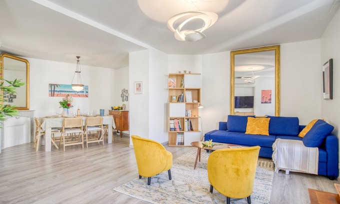 Jean-Medecin Apartment | Sublime flat, city centre, modern, balconies, air conditioning, refurbished