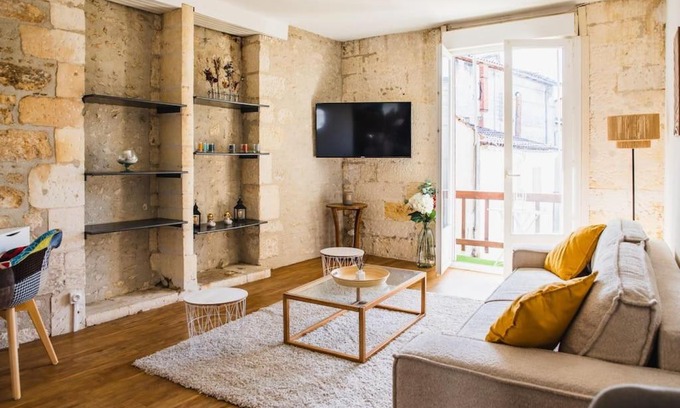 Cognac Apartment | Sublime T2 avec balcon, wifi, linge #centre ville