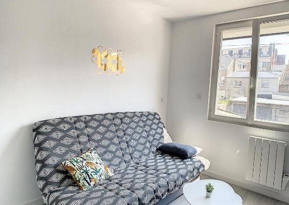 Saint-Quentin Apartment | SUBLIME T2 TOUT EQUIPE PROCHE GARE CENTRE VILLE