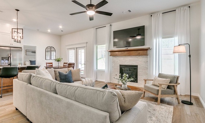 Choctaw House | Suburban Shangri-La: Where Comfort Throws a Party!