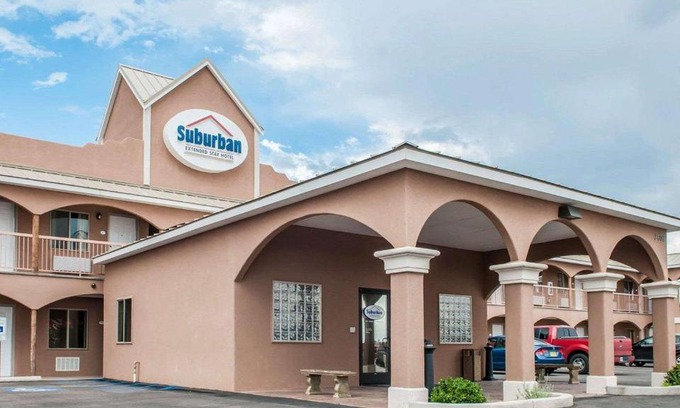 Alamogordo Hotel | Suburban Studios Alamogordo