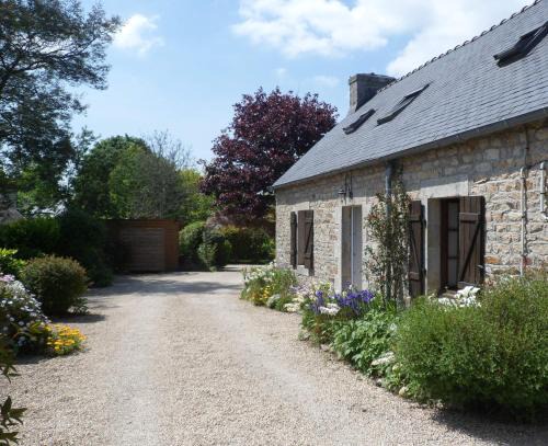 Pleuven House | Sue's cottages