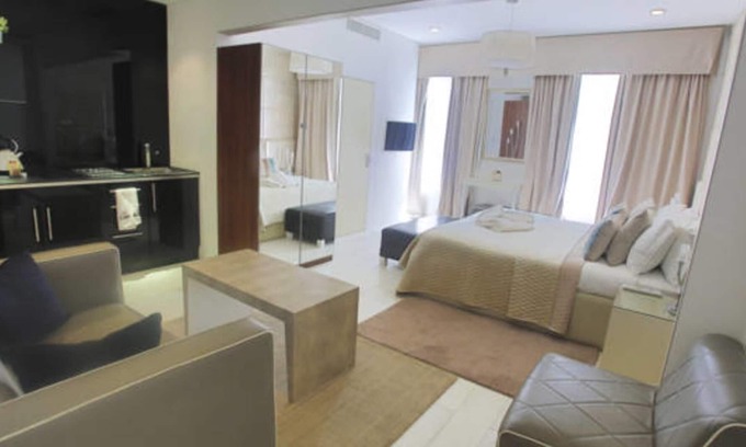 Bishopsgate Apartment | Suede Studio at Room Home Stay