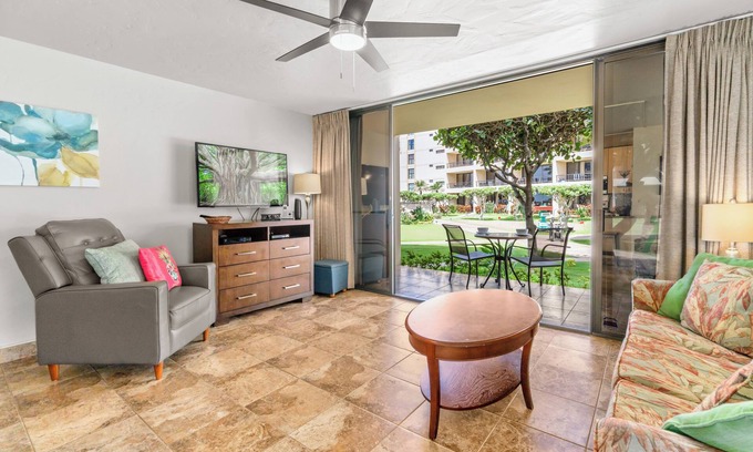 Kihei Condo | Sugar Beach 102 Gorgeous Remodeled Home Beachfront Condo Home