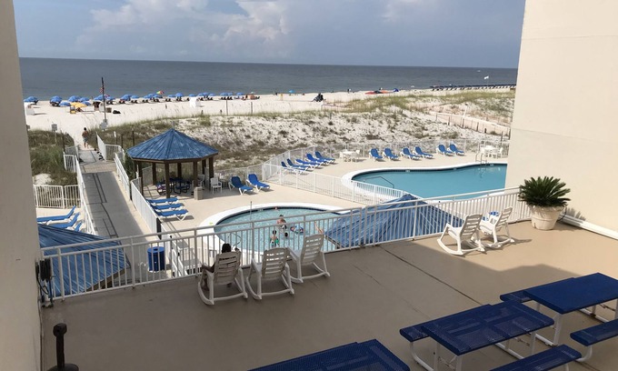 Orange Beach Condo | Sugar Beach 237 studio condominium gulf-side Orange Beach