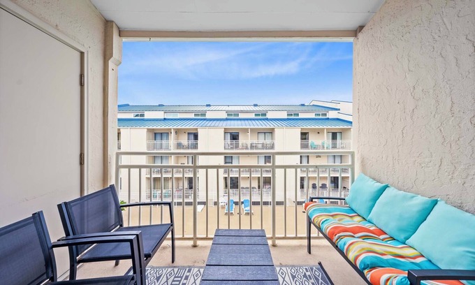 Orange Beach Condo | 🌊🌴Sugar Beach 364 | Cozy Gulf-View Condo | Steps to Beach + Pools & Tennis